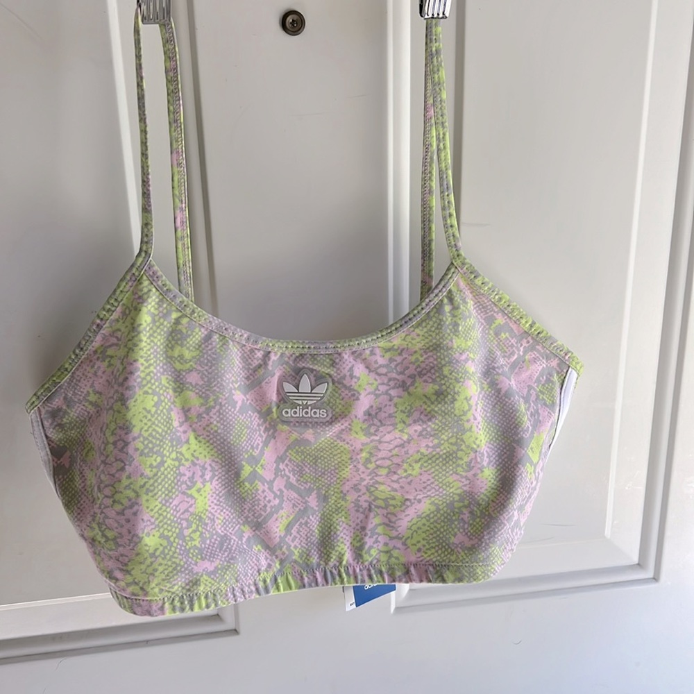 NWT sports bra adidas size xl